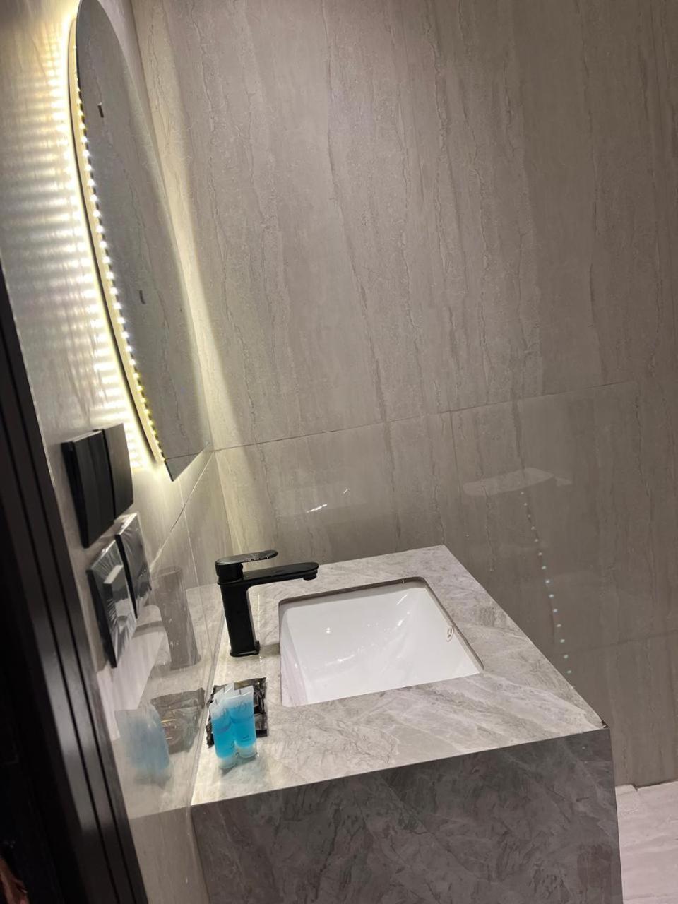 Darina Serviced Apartments リヤード エクステリア 写真